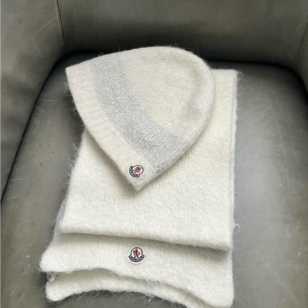 Moncler White and Gray Knit Hat and Scarf Set